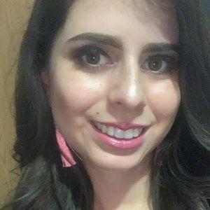 Meet your Posher, Cynthia